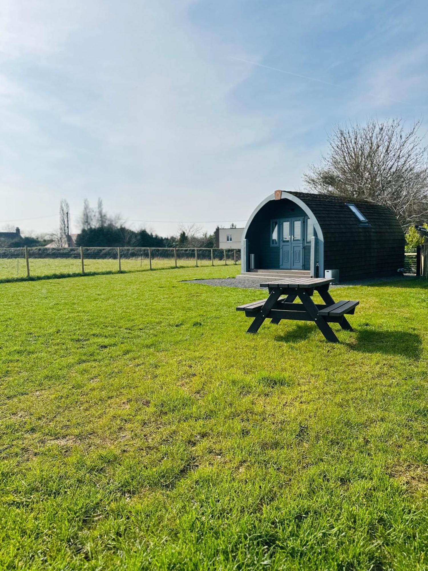 Отель Welly Boot Pod Shenstone Экстерьер фото